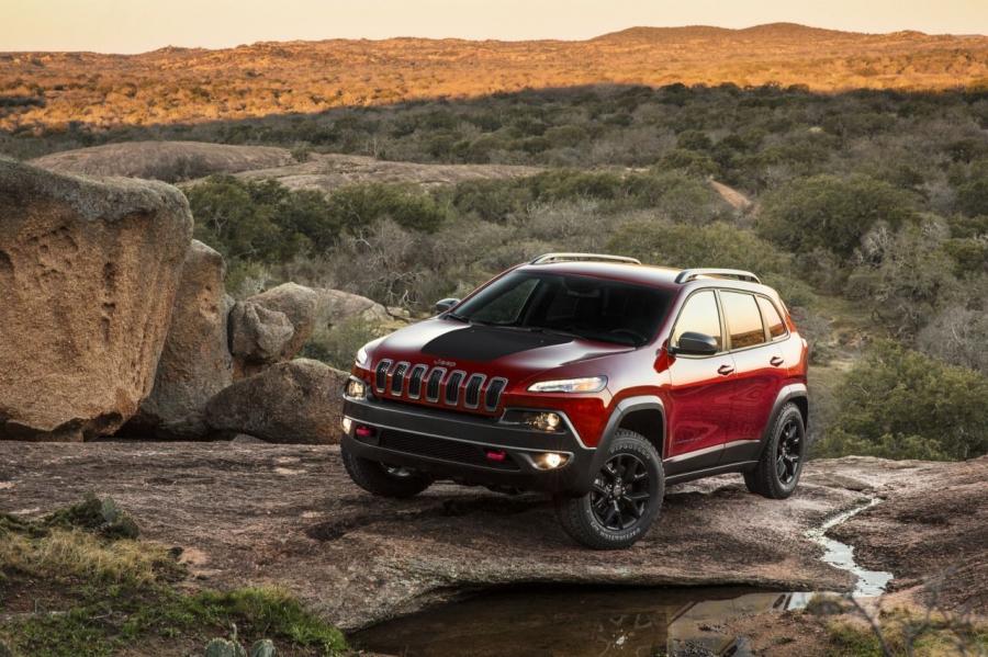  Jeep Cherokee 2014 года  (фото 46 из 88)